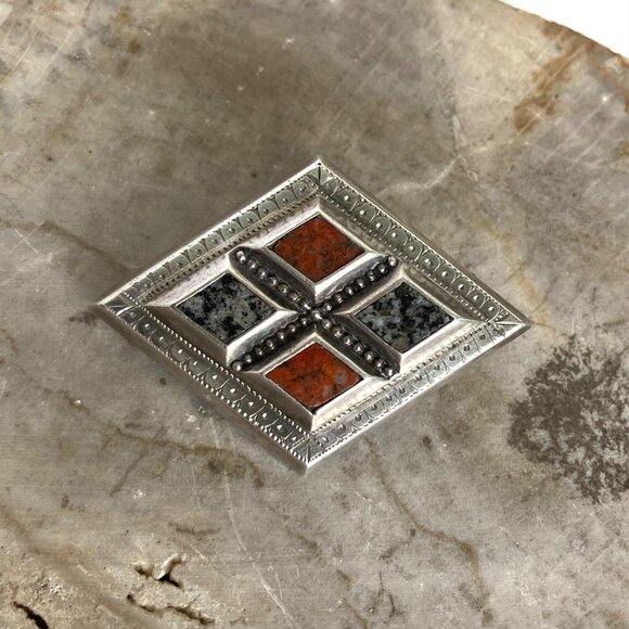 Antique Scottish Solid Sterling Silver Red Jasper Granite Inlay Saltire Brooch - Picture 1 of 16